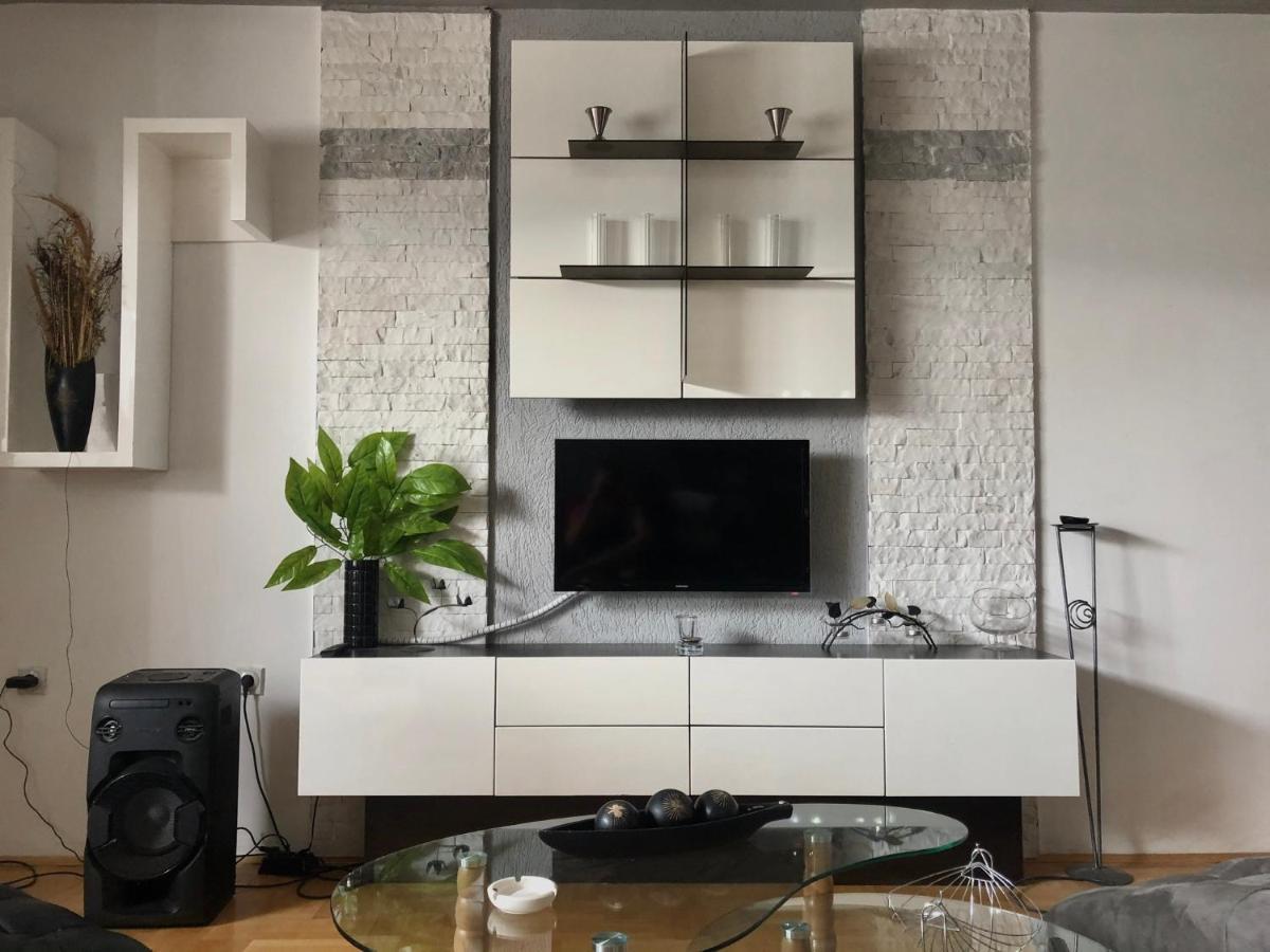 Apartments Near City Center スコピエ エクステリア 写真